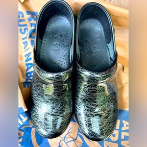 Dansko like new 38/8